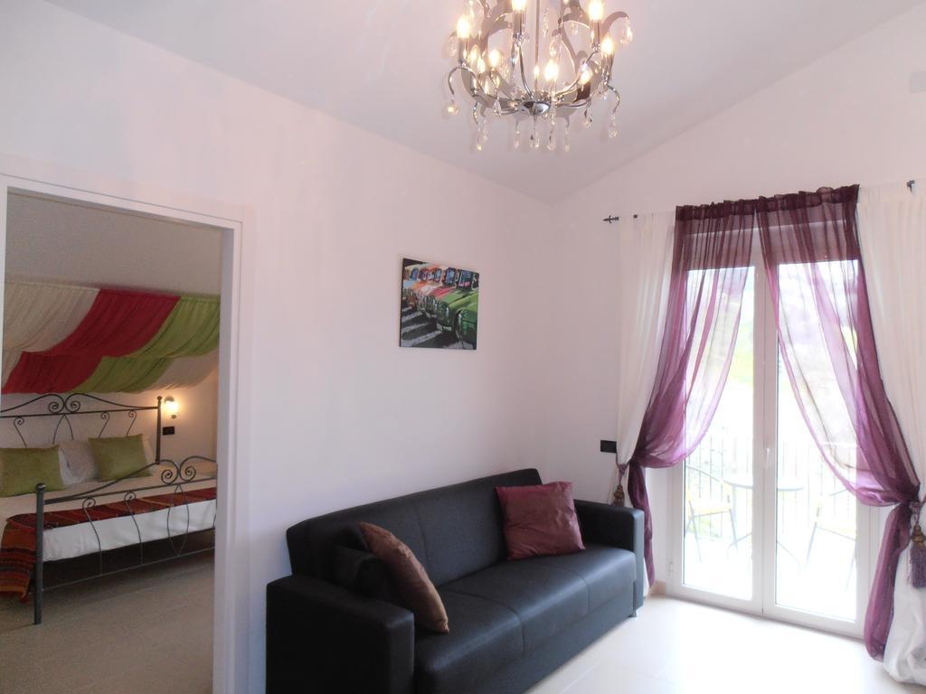 Villa Leonardo Apartments Bucchianico Værelse billede